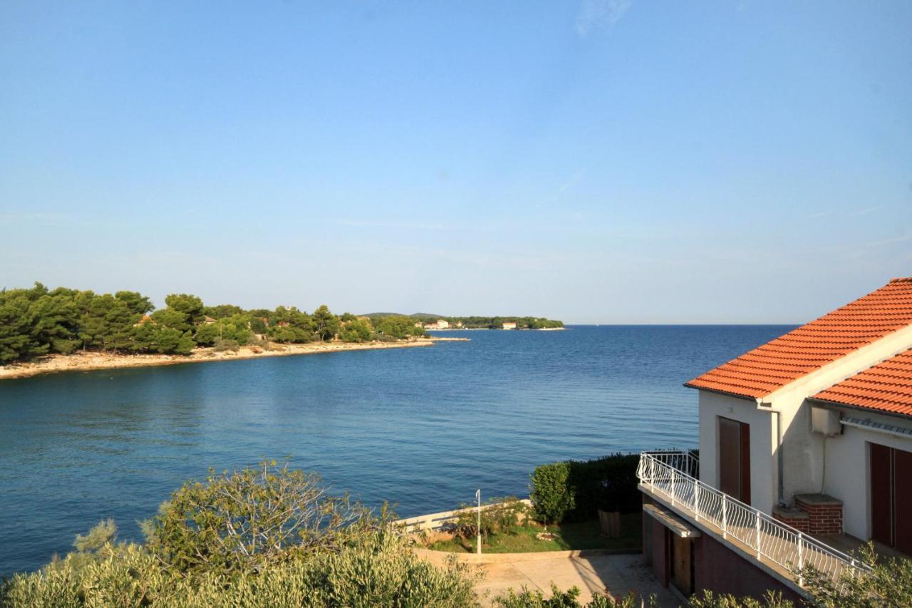 Apartments By The Sea Ugljan - 846 Dış mekan fotoğraf